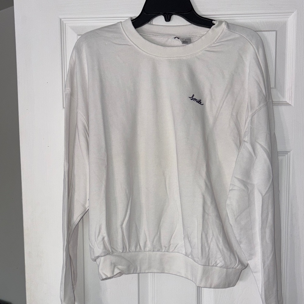 Smile white crew neck